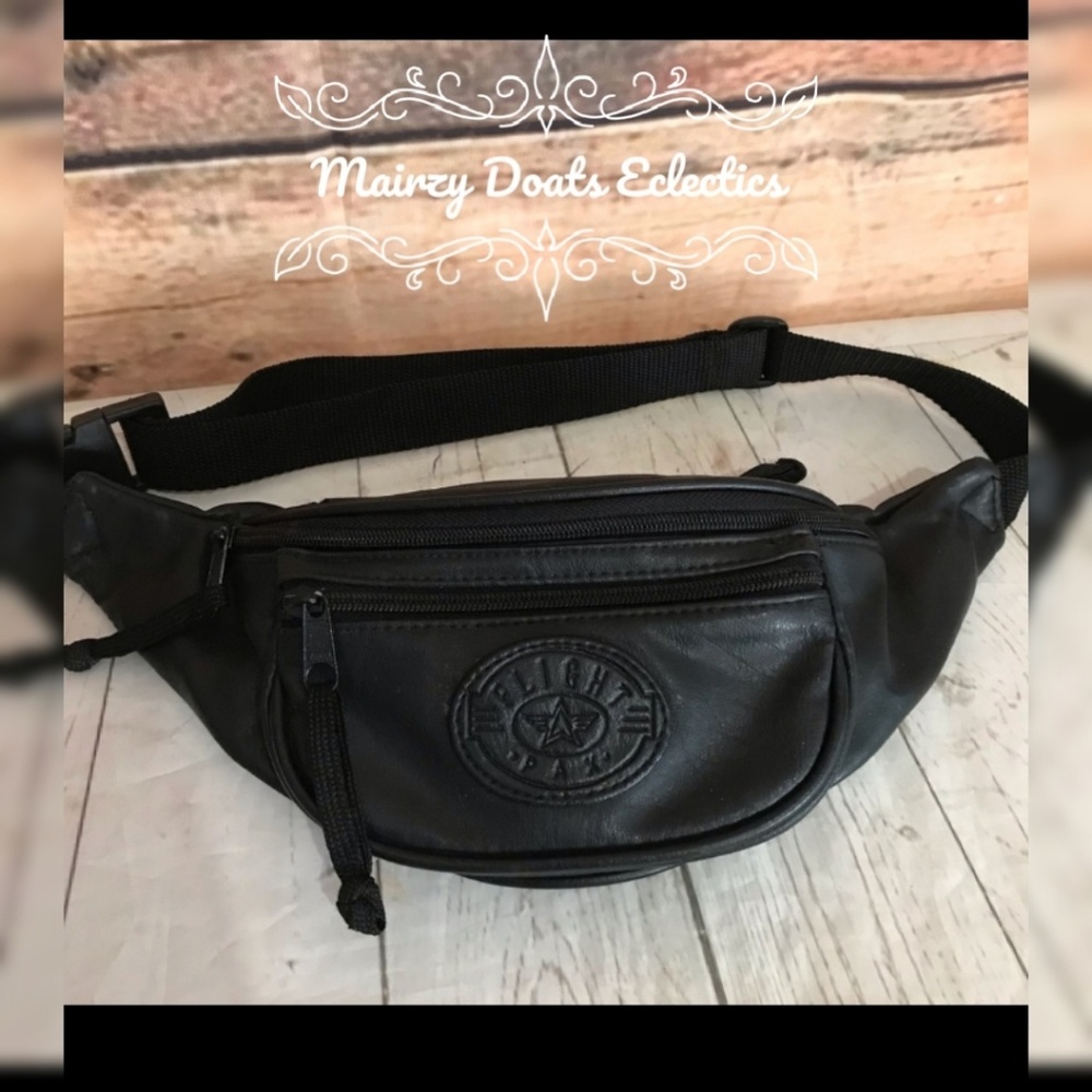 Flight Pax Fannie Pack